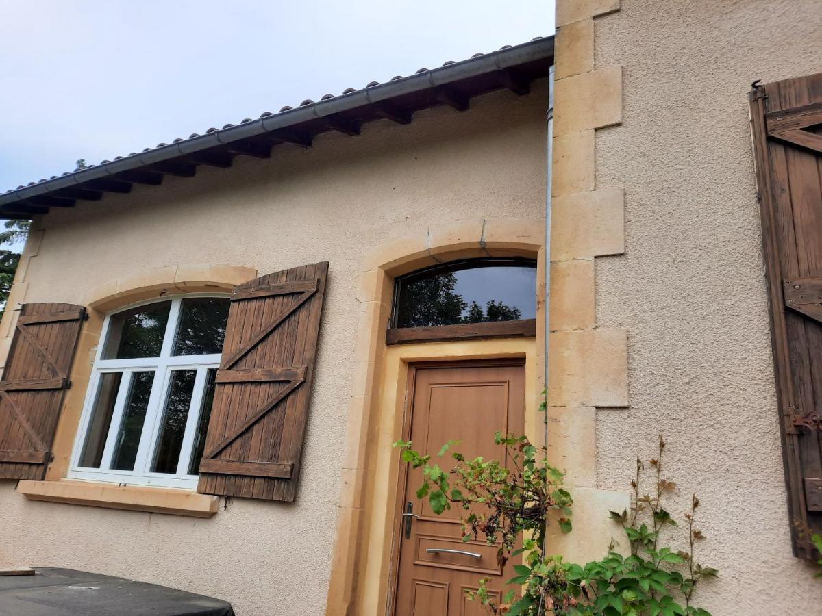Chez Line Et Pierre: Appartement Spacieux, Lumineux Et Equipe La Bastide-de-Sérou Dış mekan fotoğraf